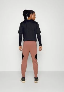 Jordan PANT - Pantalones Deportivos - Fossil Rose/black , Hombre -Jordan Tienda Oficial bc89133cd09d4b49aa631fe1dc8f468b