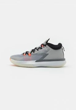 Jordan ZION - Zapatillas De Baloncesto - Light Smoke Grey/total Orange/smoke Grey/black/pale Ivory/bright Crimson , Hombre