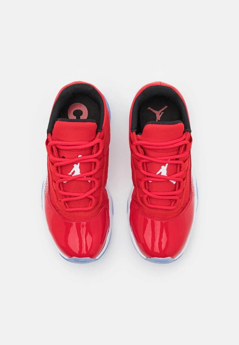 Jordan AIR 11 CMFT LOW UNISEX - Zapatillas De Baloncesto - University Red/white/black , Unisexo 6 Jordan AIR 11 CMFT LOW UNISEX - Zapatillas De Baloncesto - University Red/white/black , Unisexo - Imagen 4