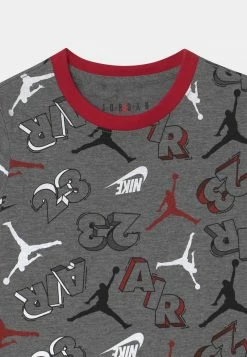 Jordan AIR JUMBLED SET - Camiseta Estampada - Black , Niños 9 Jordan AIR JUMBLED SET - Camiseta Estampada - Black , Niños -Jordan Tienda Oficial c5a9a06ed2584a8b9d5bb4f7ada7b760