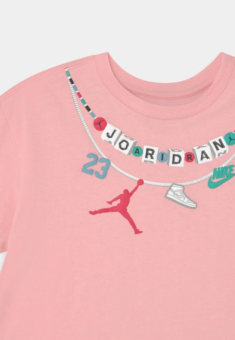 Jordan BRAIDED JUMBO TEE - Camiseta Estampada - Bleached Coral , Niños 5 Jordan BRAIDED JUMBO TEE - Camiseta Estampada - Bleached Coral , Niños - Imagen 3