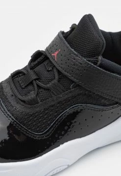 Jordan 11 CMFT LOW UNISEX - Zapatillas De Baloncesto - Black/white/gym Red , Unisexo -Jordan Tienda Oficial d488aa16082441ddba82981bdf0ffdf1