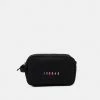 Jordan TRAVEL DOPP KIT - Neceser - Black , Hombre -Jordan Tienda Oficial d54907d939cb46d8ae0965caad34a395
