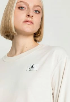 Jordan BOXY TEE - Camiseta De Manga Larga - Orewood , Mujer -Jordan Tienda Oficial d5ea8c76497f42f2b278b4804b3cc782