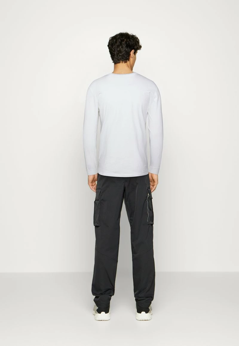 Jordan TEAM CREW - Camiseta De Manga Larga - White/gym Red , Hombre 5 Jordan TEAM CREW - Camiseta De Manga Larga - White/gym Red , Hombre - Imagen 3