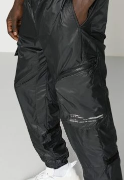 Jordan TRACK PANT - Pantalones Deportivos - Black , Hombre 11 Jordan TRACK PANT - Pantalones Deportivos - Black , Hombre -Jordan Tienda Oficial d8a801dc6016499d9f3efcfbeb64a7c2