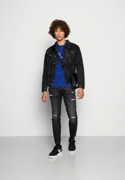 Jordan CREW - Camiseta Estampada - Deep Royal Blue , Hombre 8 Jordan CREW - Camiseta Estampada - Deep Royal Blue , Hombre -Jordan Tienda Oficial dcabfbce407340bb8ccf629a08f92611