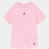 Jordan ESSENTIALS SET - Camiseta Básica - Pink Foam, Niños -Jordan Tienda Oficial e14ae2e0e01d4cdf89f735c573dc23bb