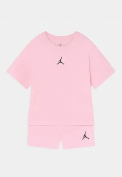 Jordan ESSENTIALS SET - Camiseta Básica - Pink Foam, Niños