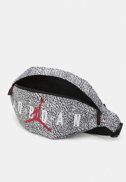 Jordan AIR CROSSBODY BAG - Riñonera - Wolf Grey , Hombre -Jordan Tienda Oficial e1eb00d03bad4ce58cb7f0d997344e0a