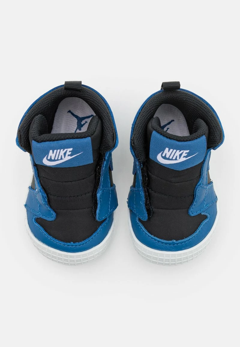 Jordan CRIB UNISEX - Zapatillas De Entrenamiento - Dark Marina Blue/black/white, Unisexo 6 Jordan CRIB UNISEX - Zapatillas De Entrenamiento - Dark Marina Blue/black/white, Unisexo - Imagen 4