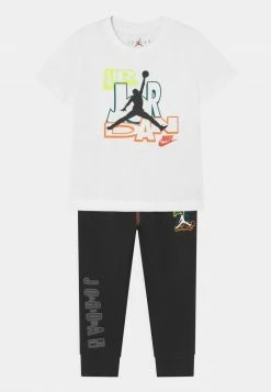 Jordan SLIME STACK PANT SET - Camiseta Estampada - Black , Niños