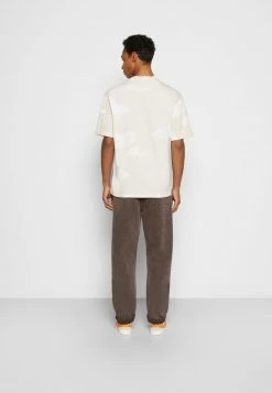 Jordan CREW - Camiseta Estampada - Sail, Hombre -Jordan Tienda Oficial f088e8d2b95344a097a6624981bb0515