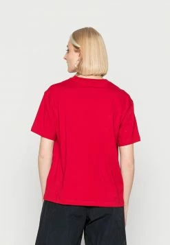 Jordan ESSEN TEE CORE - Camiseta Básica - Red , Mujer -Jordan Tienda Oficial f34fe9590ad54ff5aa01d43b2f8f21db