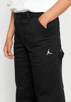 Jordan ESSENTIAL UTILITY CORE - Vaqueros Boyfriend - Black , Mujer 11 Jordan ESSENTIAL UTILITY CORE - Vaqueros Boyfriend - Black , Mujer -Jordan Tienda Oficial f3e310d42b1e4ae98e23876c42cdb62f