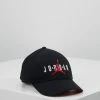 Jordan AIR - Gorra - Black/gym Red/white , Hombre 1 Jordan AIR - Gorra - Black/gym Red/white , Hombre -Jordan Tienda Oficial f45f0e155b184337b9e52857d9f56848