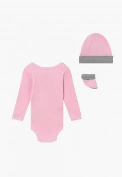 Jordan JUMPMAN SET UNISEX - Gorro - Pink Foam , Niños -Jordan Tienda Oficial ff1feec7ed524738a5a97cdf4e3514df